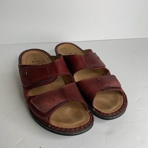 Finn comfort women sandals